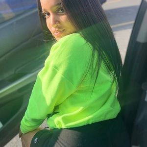 Meet your Posher, Neyla